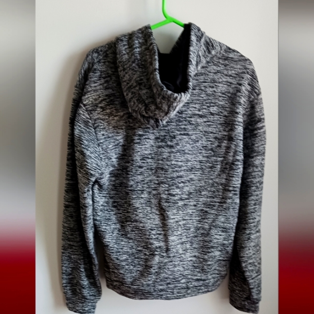 Sweat shirt